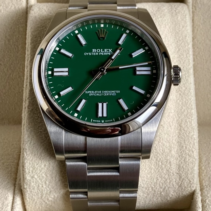 万次郎さんのロレックス オイスターパーペチュアル 124300