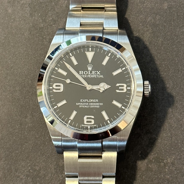 草薙直哉さんのロレックス エクスプローラー 214270