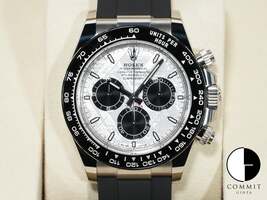 コミット銀座の126519LNを見る