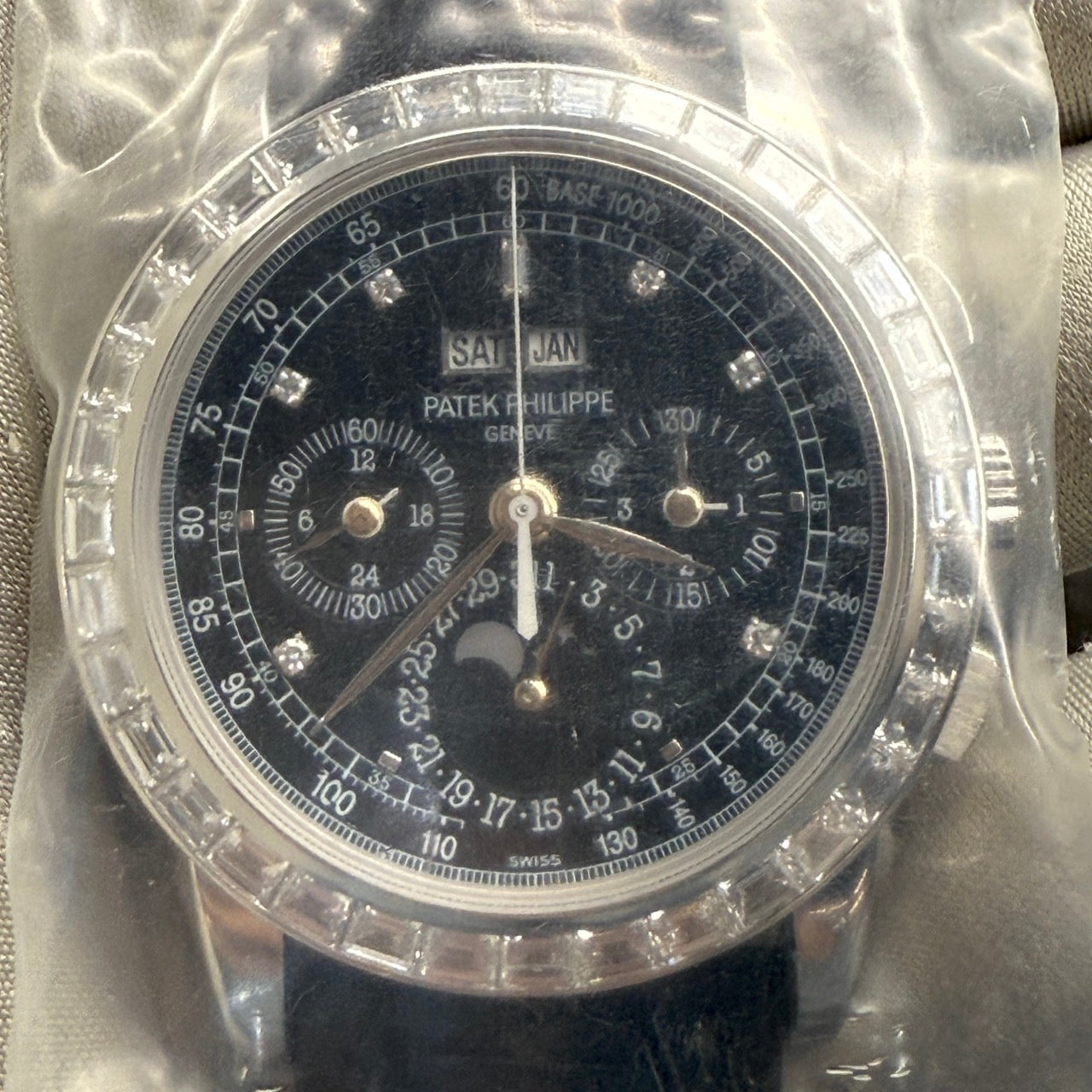 阿部泰治のパテック論 ～第２４１回～ 希少モデルなのにシングルシールド！？『パーペチュアルカレンダー クロノグラフ』「Ref.5971P-001」をご紹介！！