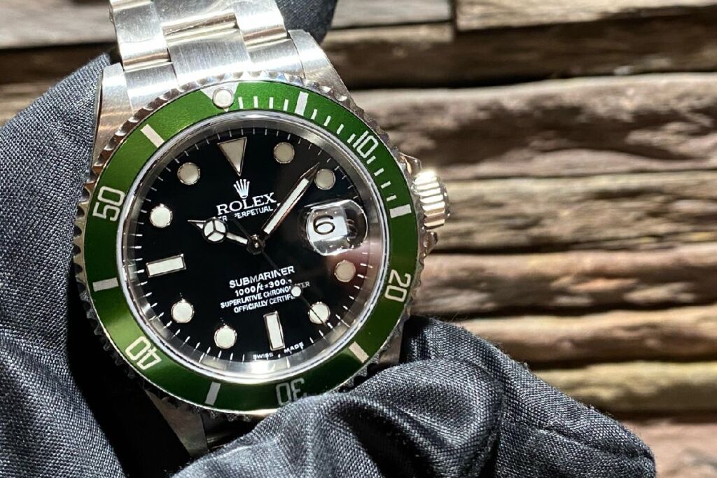 ROLEX ロレックス サブ グリーンデイト 未使用 サブマリーナ グリーン