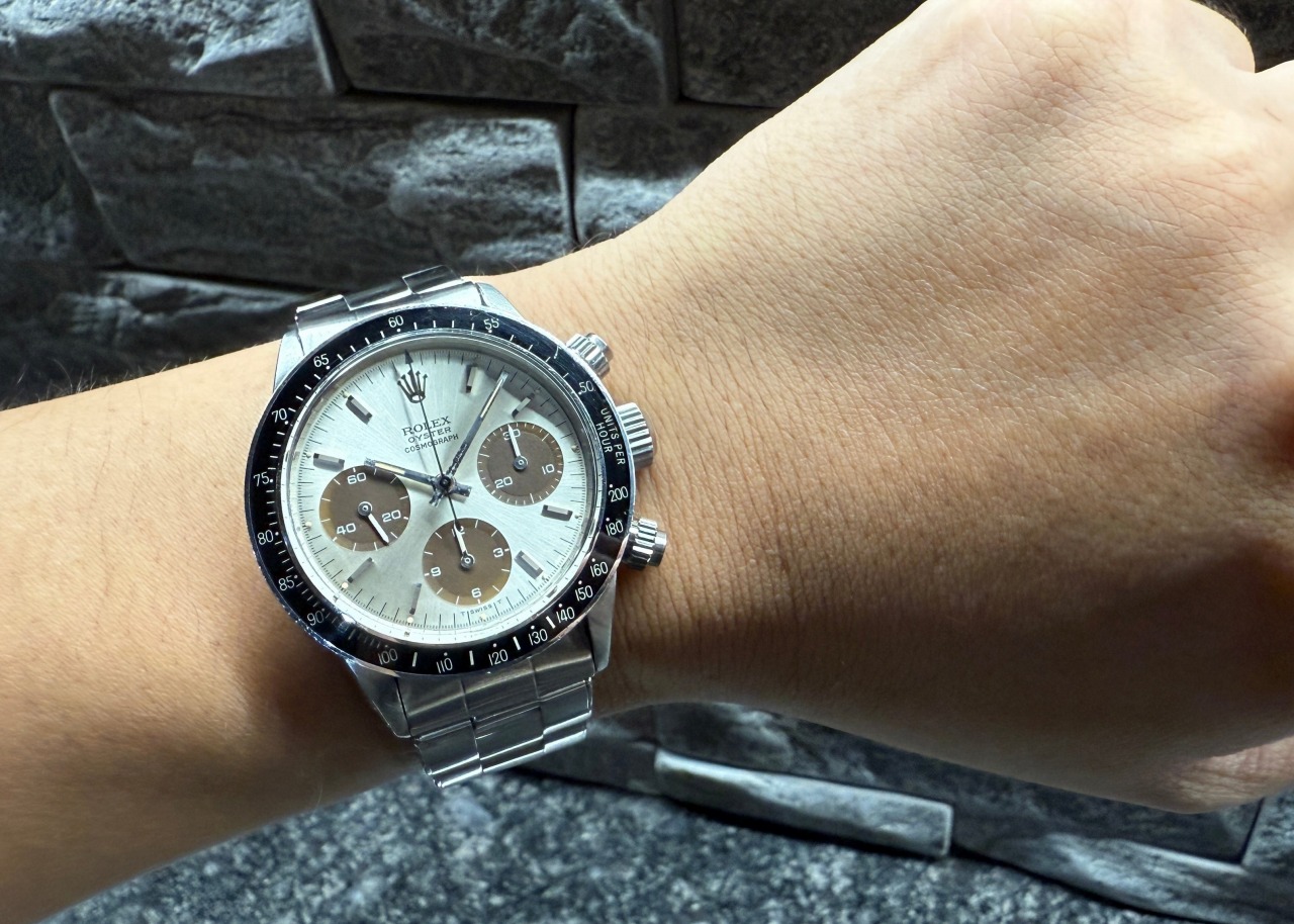 激レアな商品です アディダス オリジナルスのレアスニーカー】ZXシリーズ最新