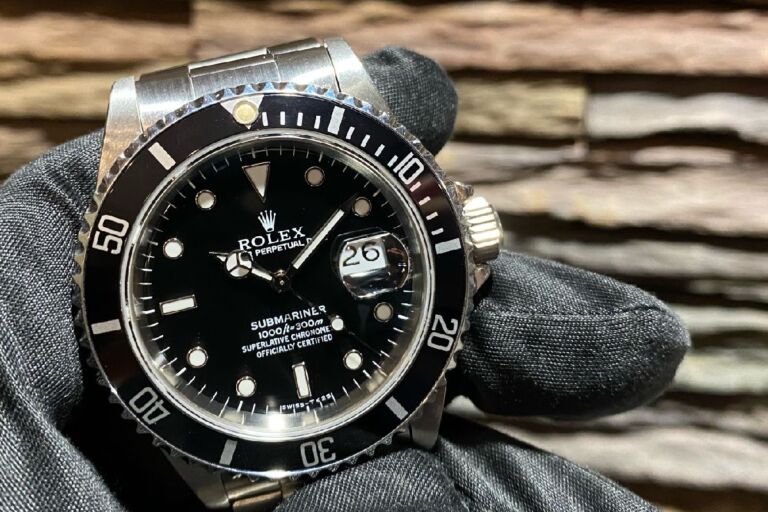 ROLEX サブマリーナ16610トリチウムCal.3135